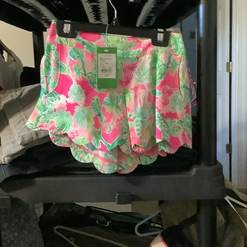 Lilly Pulitzer Pink and‎ Green Floral Shorts